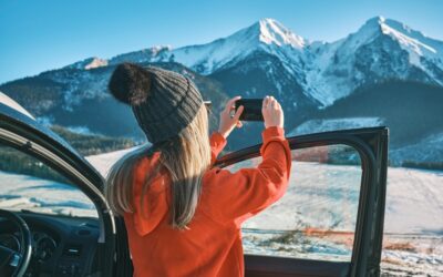 Woman,Traveling,Exploring,,Enjoying,The,View,Of,The,Mountains,,Landscape, Woman,Traveling,Exploring,,Enjoying,The,View,Of,The,Mountains,,Landscape,